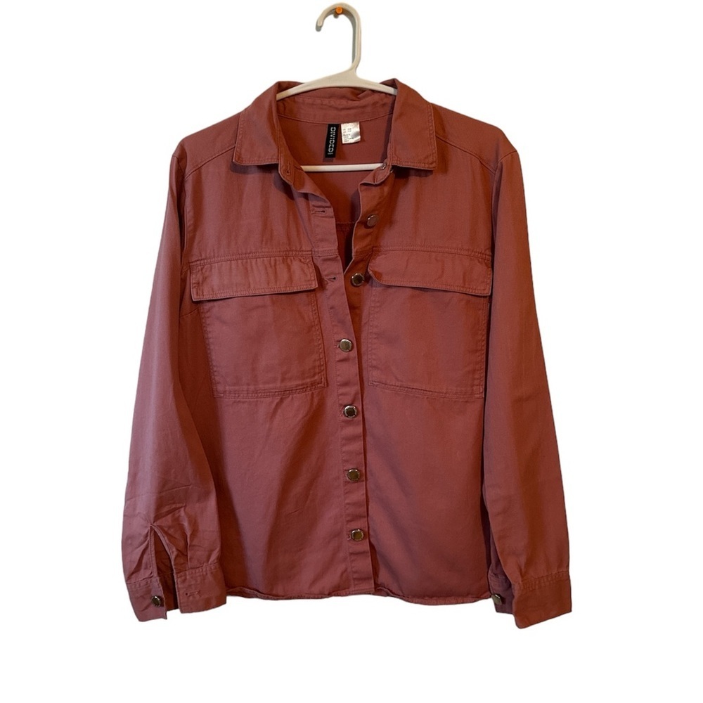 DIVIDED H&M BUTTON UP XXS